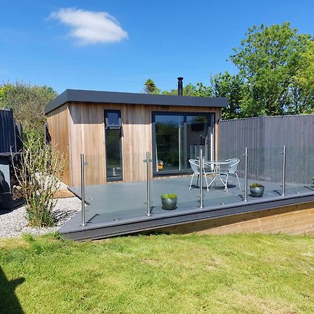 The Den - Modern Cabin With Wood Burning Stove Ludchurch 外观 照片
