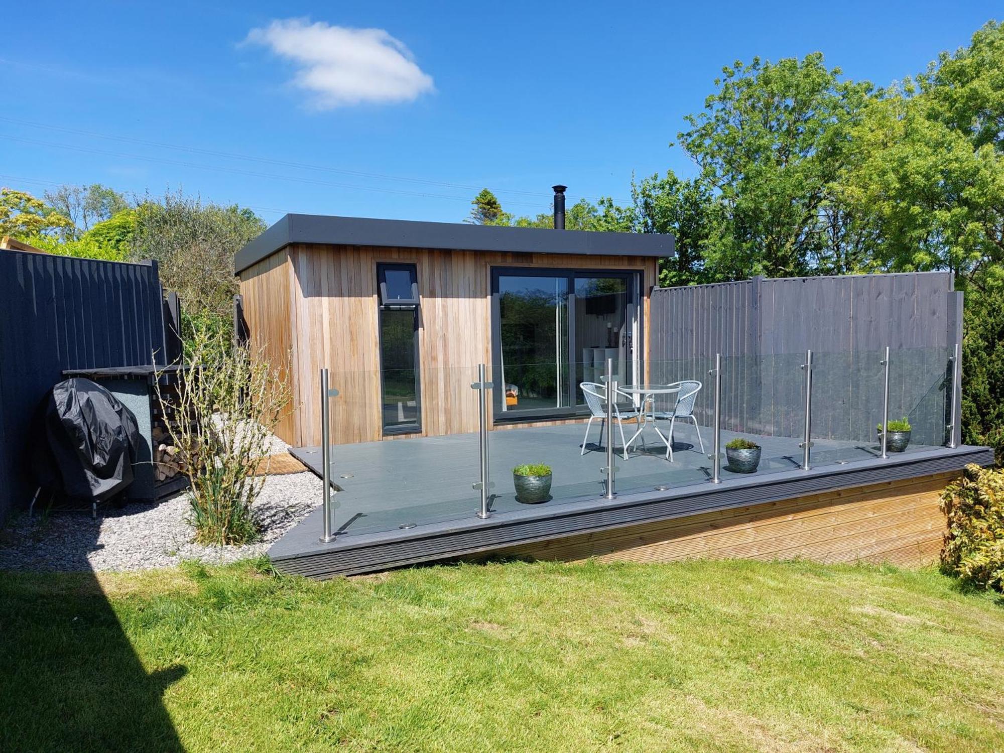 The Den - Modern Cabin With Wood Burning Stove Ludchurch 外观 照片